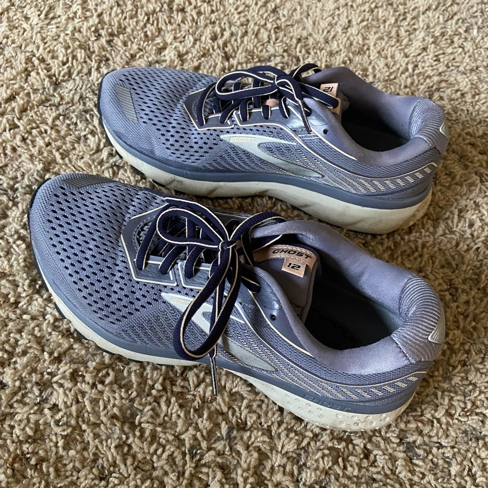 Brooks Ghost